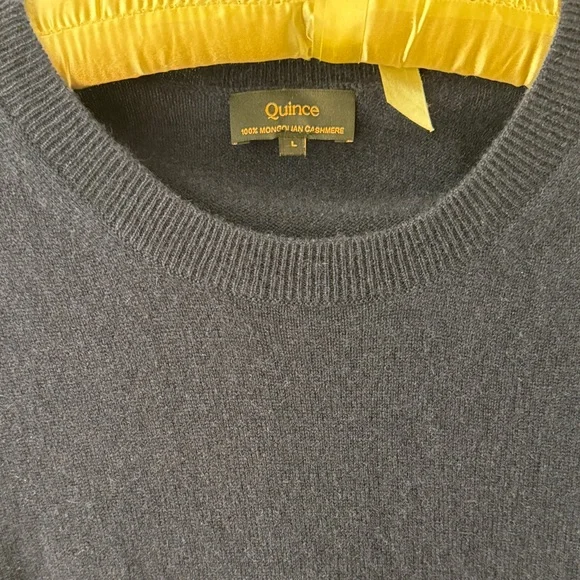Quince Women’s blue Cashmere short sleeve sweater washed once never worn - Picture 3 of 4